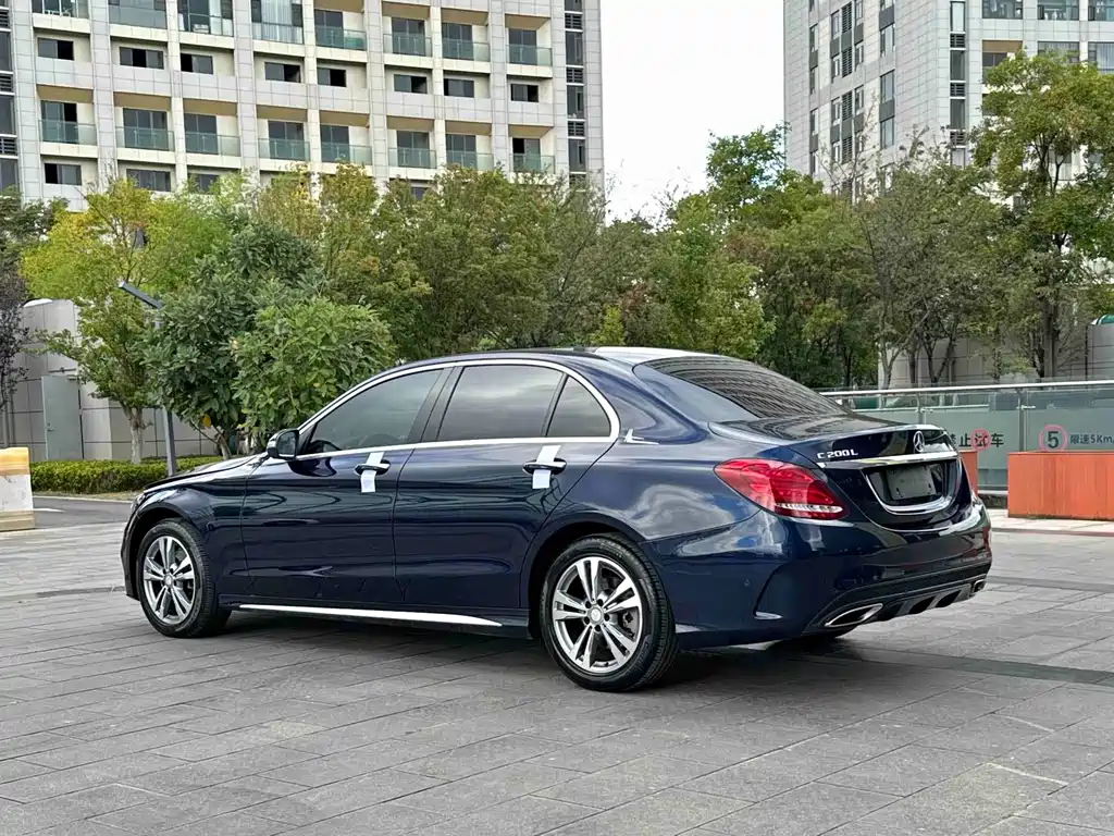 Mercedes-Benz C-Class — миниатюра 9