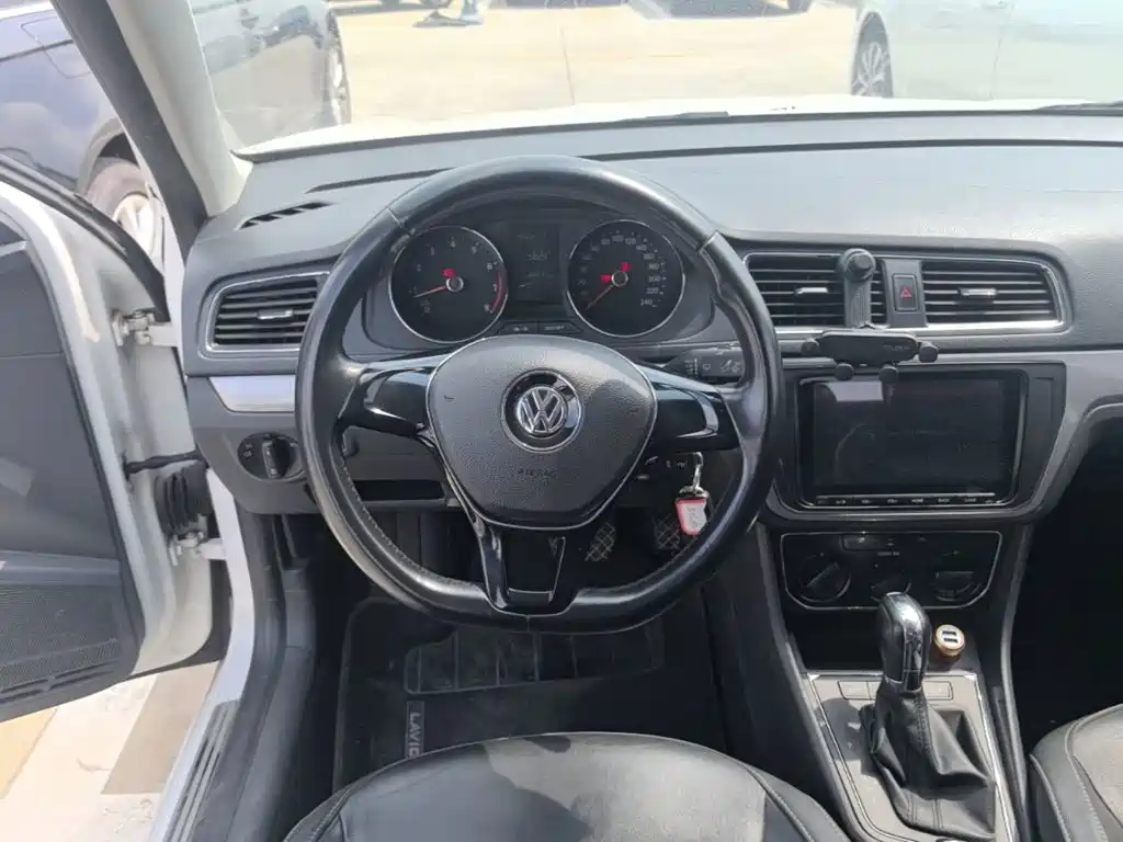 Volkswagen Lavida — миниатюра 11