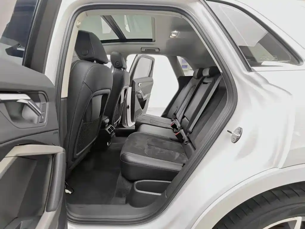 Audi Q3 2022 35 TFSI