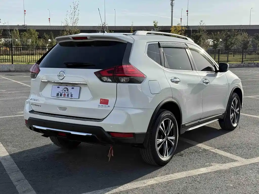 Nissan X-Trail — миниатюра 7