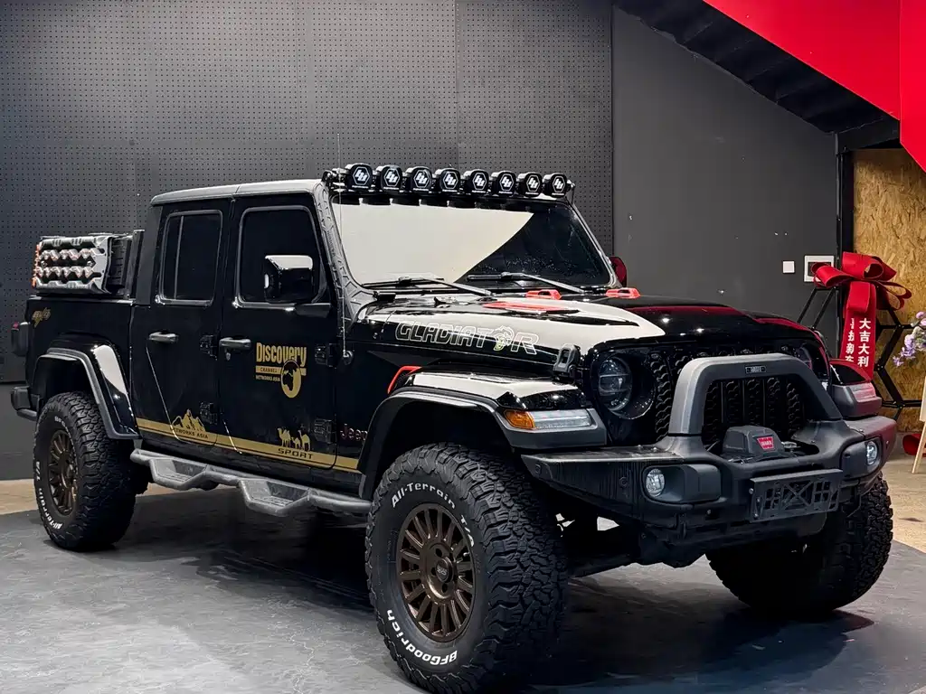 Jeep Gladiator — миниатюра 2