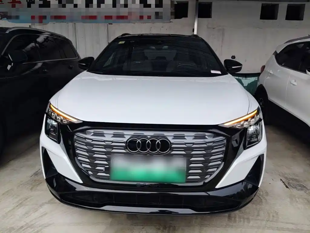 Audi Q5 e-tron — миниатюра 3