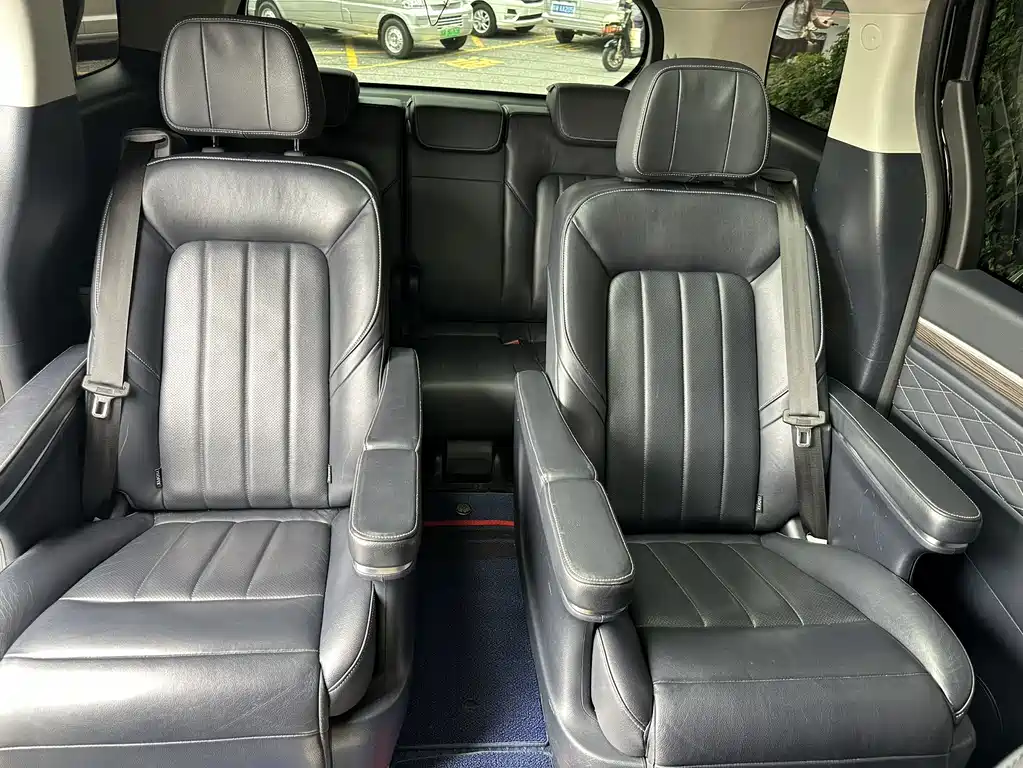 GAC M8 2018 320T Luxury