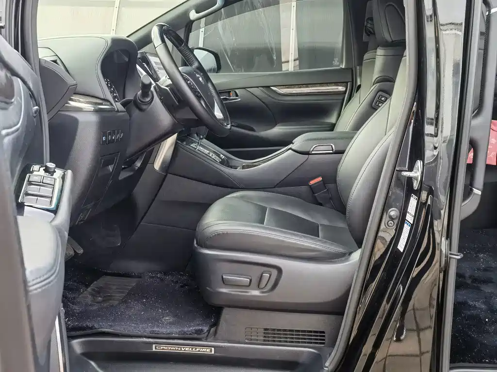 Toyota Vellfire — миниатюра 5