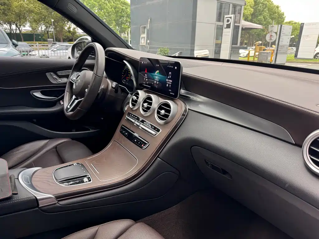 Mercedes-Benz GLC — миниатюра 14