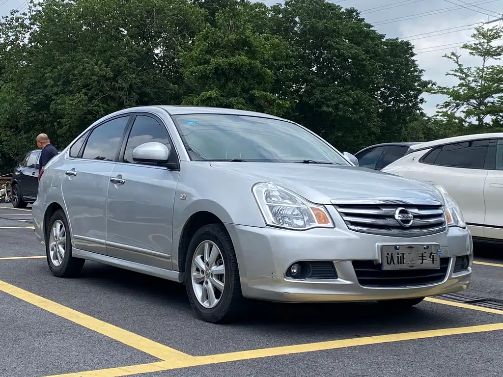 Nissan Sylphy 2016 1.6XE AT Lead