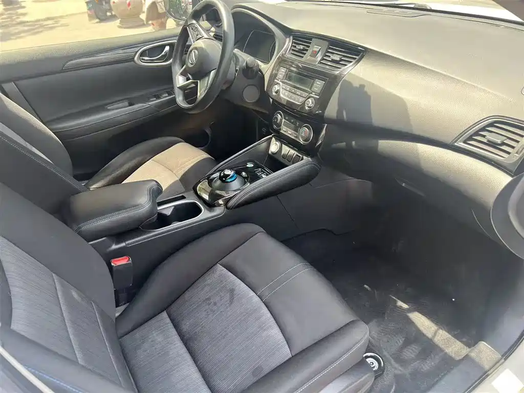 Nissan Sylphy EV — миниатюра 5