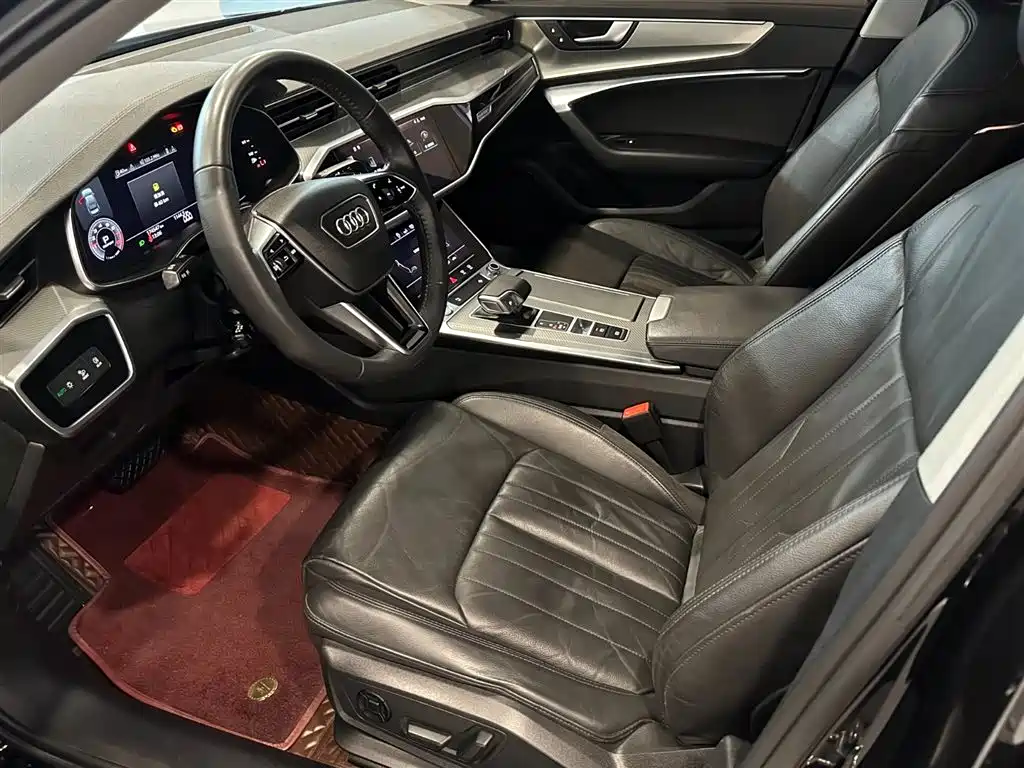 Audi A6L 2019 Черный из Китая