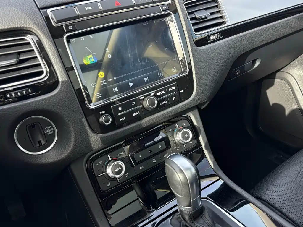 Volkswagen Touareg 3.0TSI Standard Config Type, фото 17