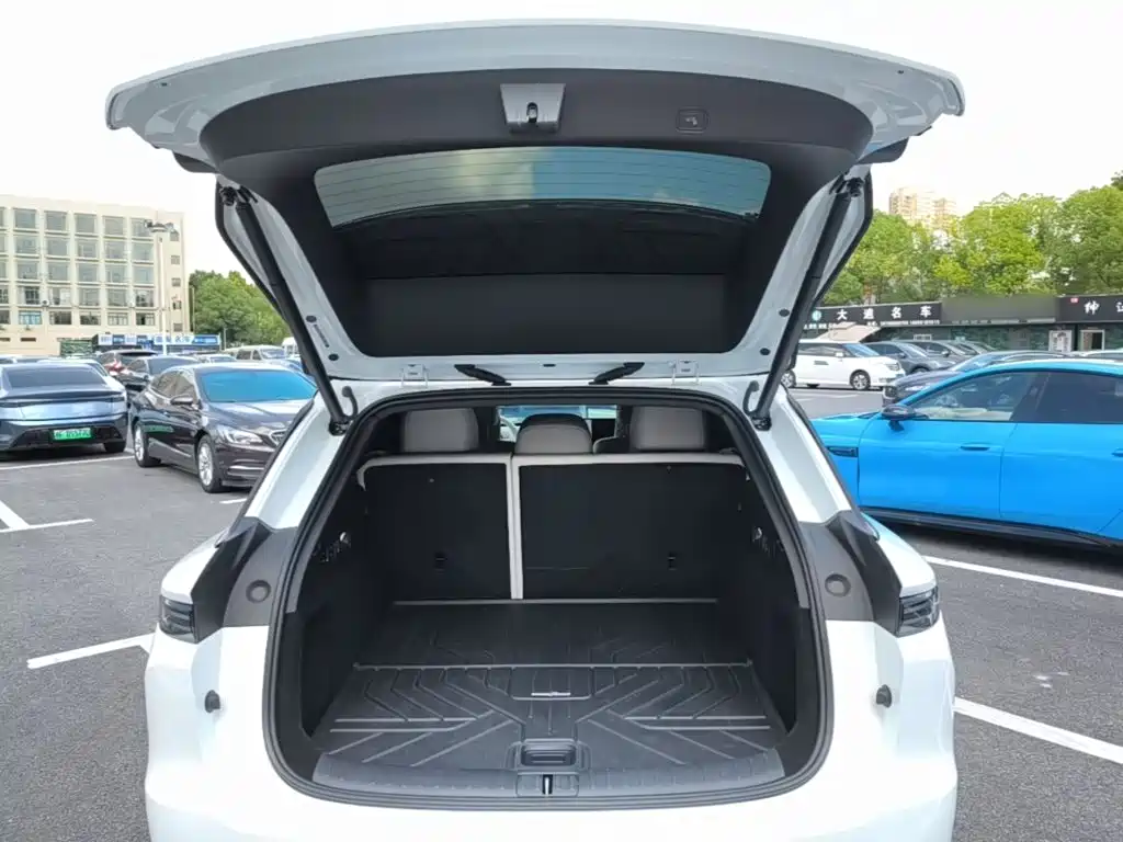 Li Auto Li i6 — миниатюра 19