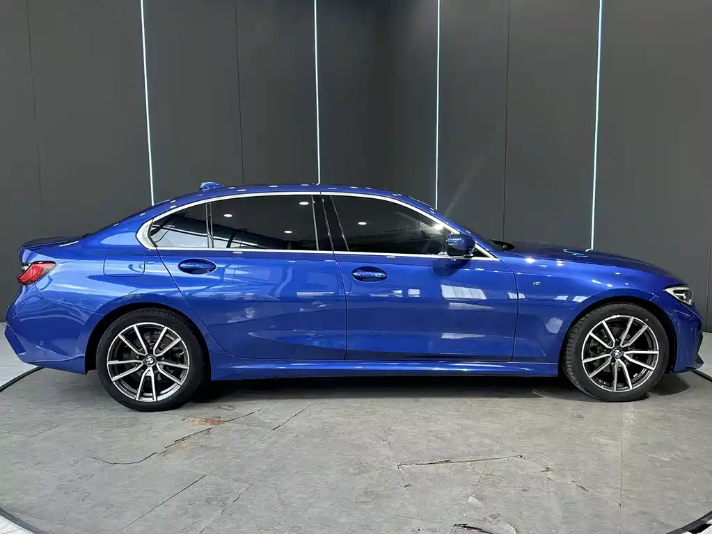 BMW 3 Series — миниатюра 4