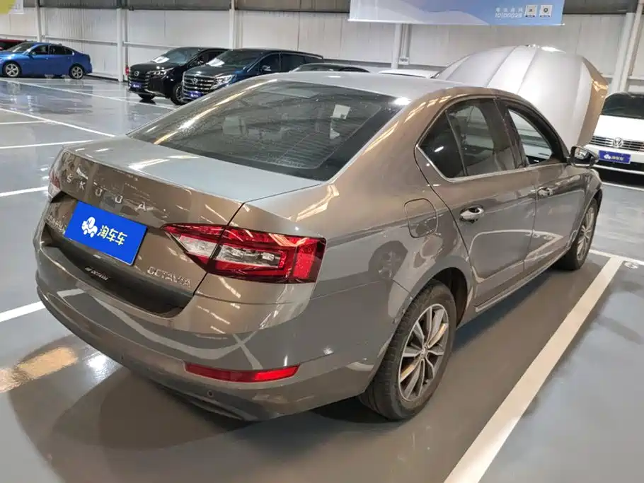 Skoda Octavia — миниатюра 3