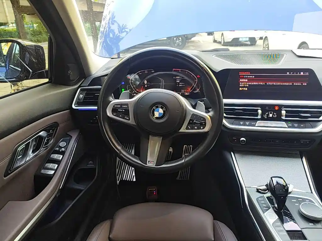 BMW 3 Series — миниатюра 11