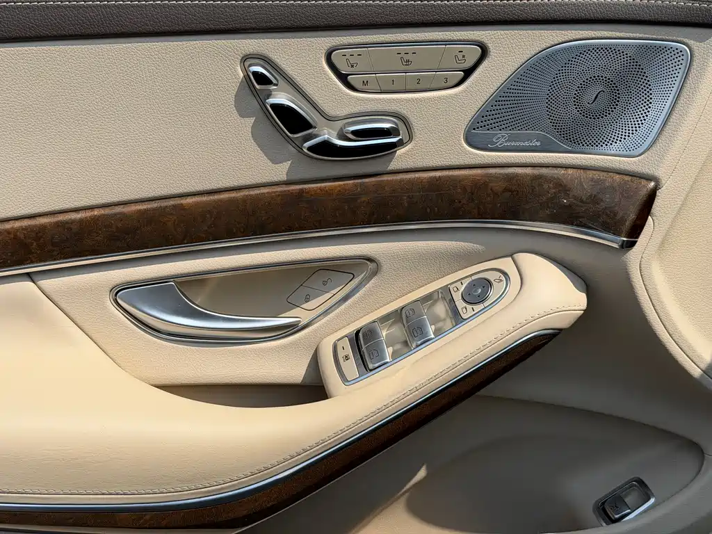 Mercedes-Benz S-Class — миниатюра 16