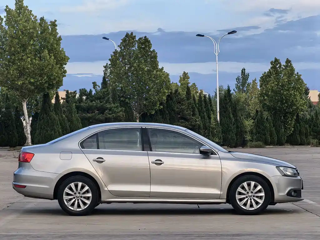 Volkswagen Sagitar — миниатюра 7