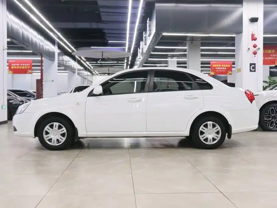 Buick Excelle — миниатюра 3