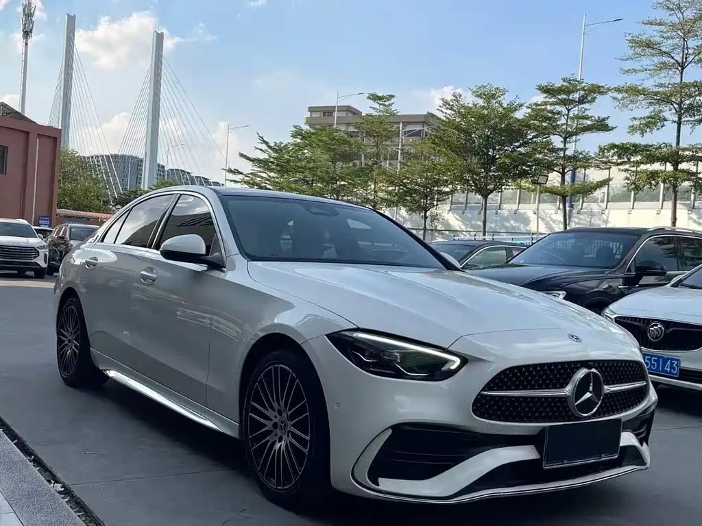 Mercedes-Benz C-Class — миниатюра 3