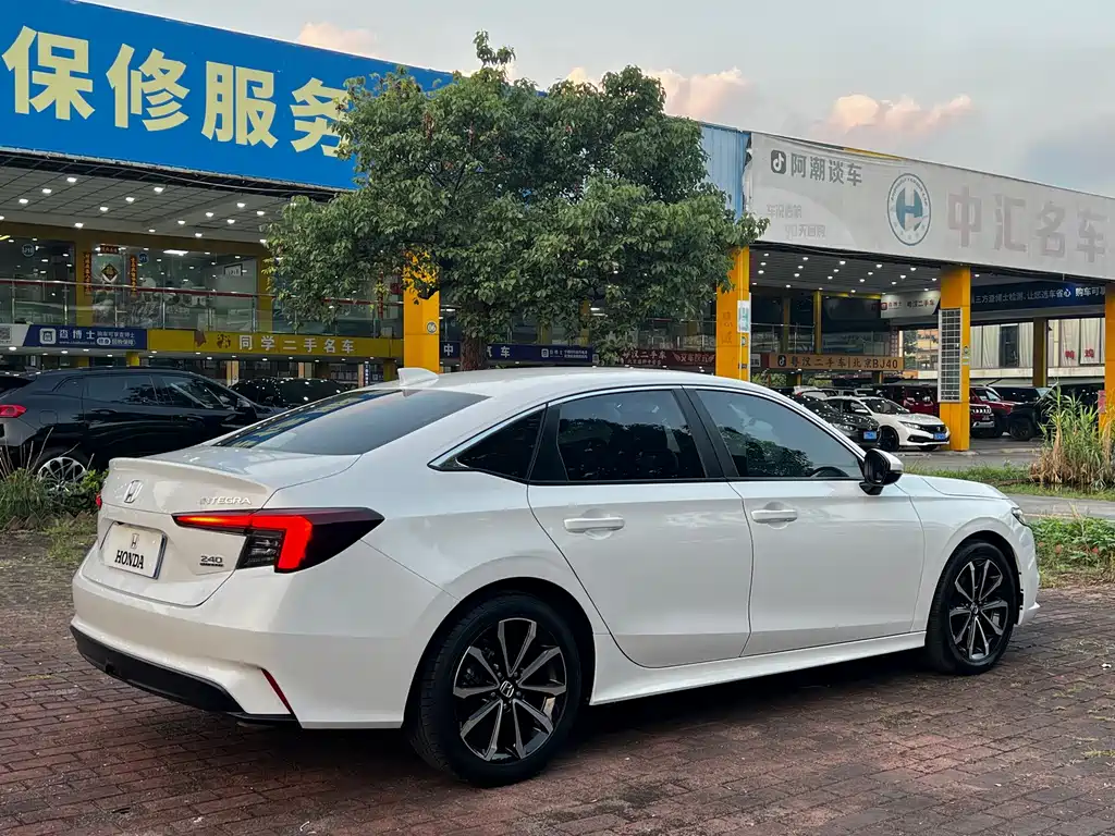Honda Integra — миниатюра 7