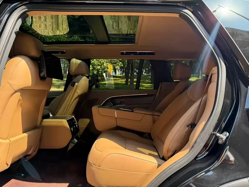 Land Rover Range Rover — миниатюра 5