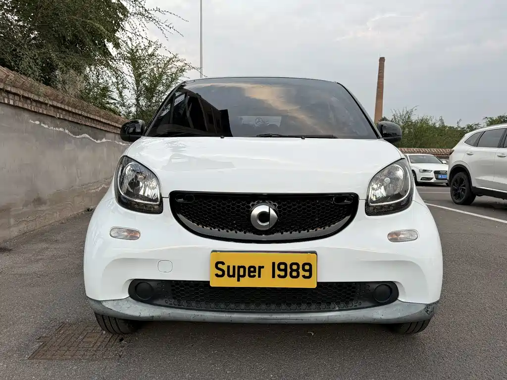 smart Smart Fortwo — миниатюра 2