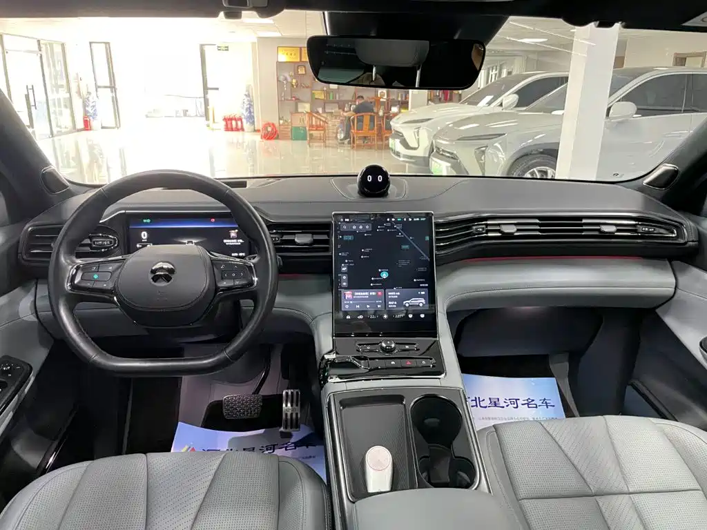 NIO ES8 — миниатюра 12