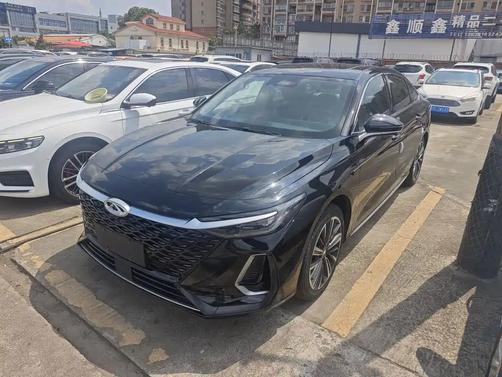 Chery Arrizo 8