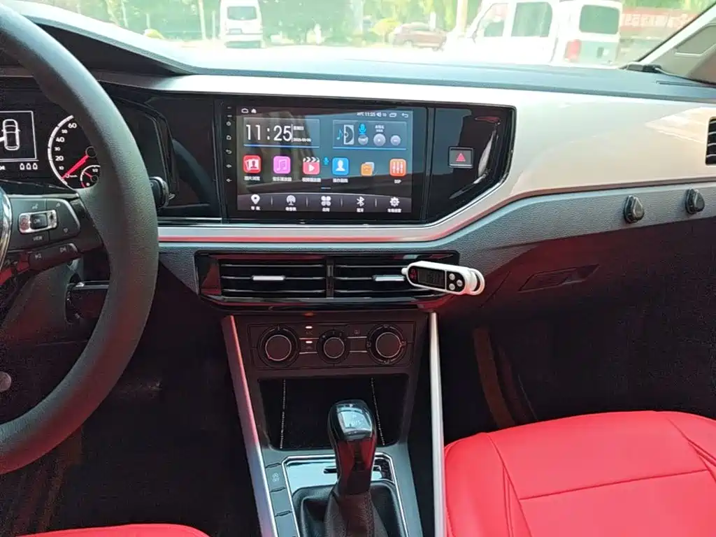 Volkswagen Polo — миниатюра 13