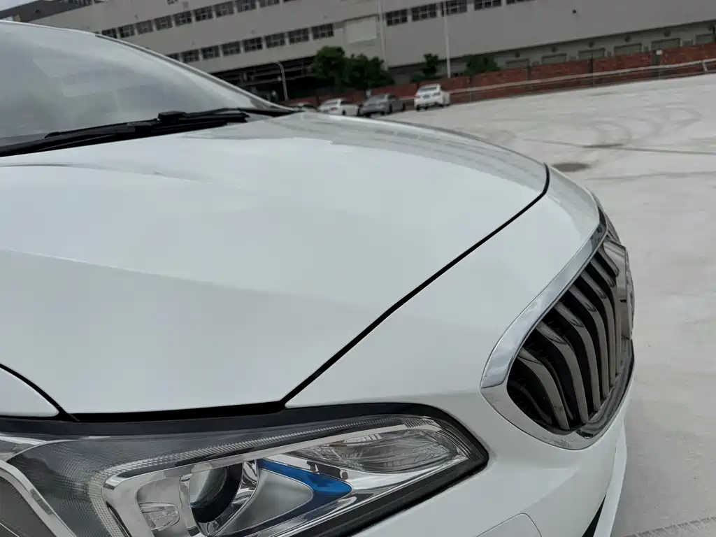 Buick Verano — миниатюра 16
