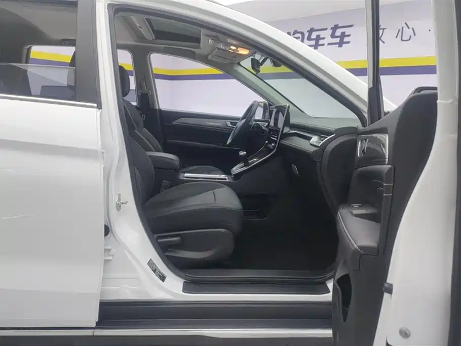 Haval M6 2021 PLUS 1.5T DCT Luxury
