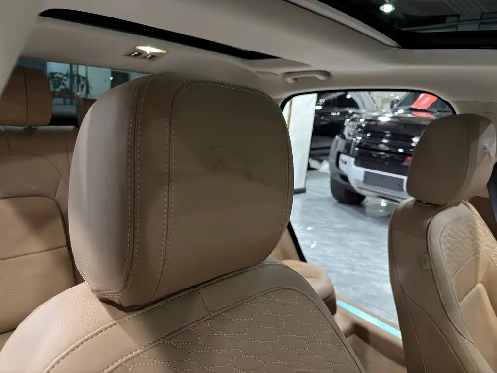 Jaguar XFL — миниатюра 9
