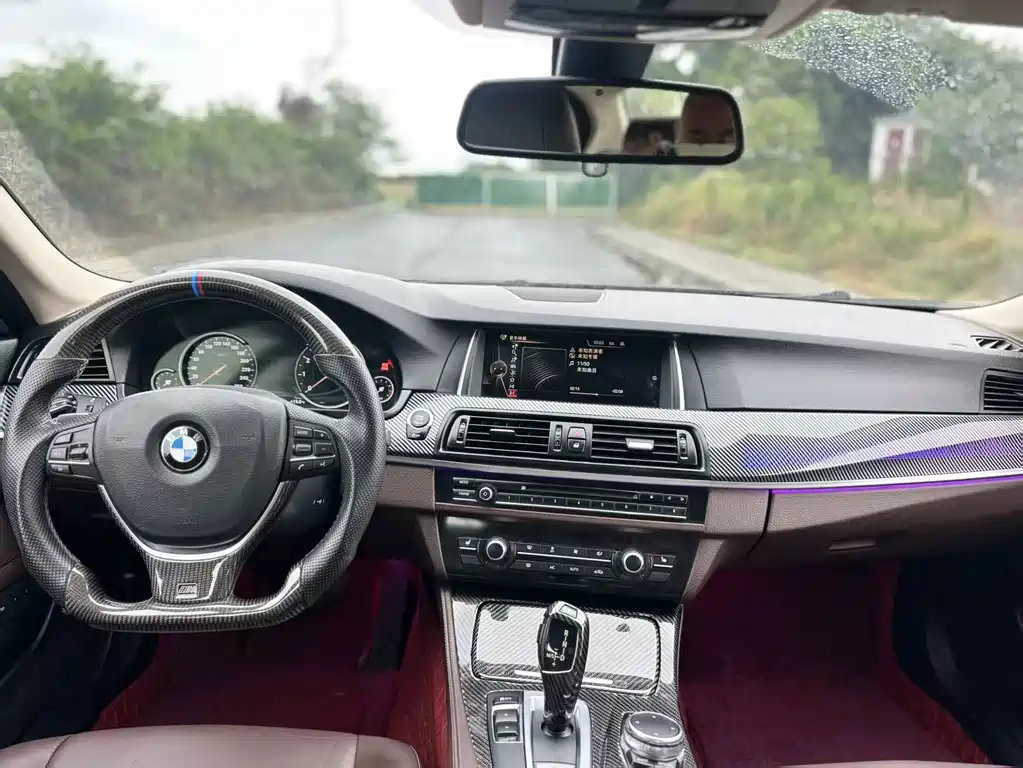 BMW 5 Series — миниатюра 5
