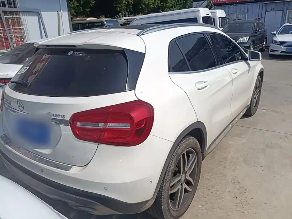 Mercedes-Benz GLA — миниатюра 7