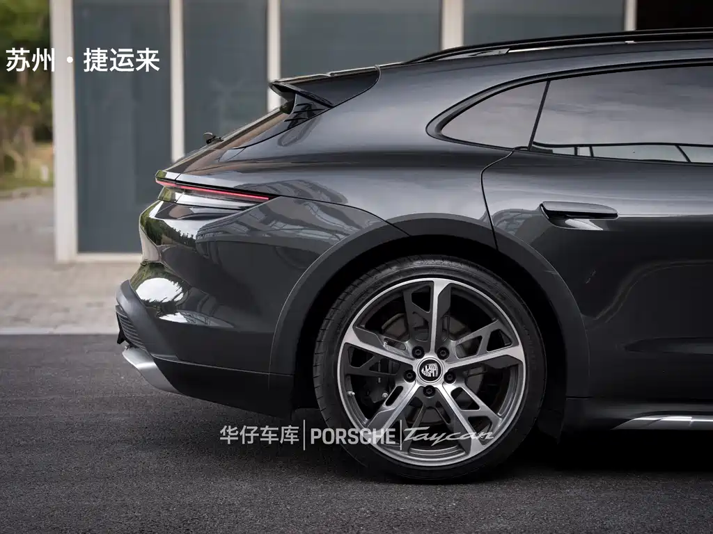 Porsche Taycan — миниатюра 12