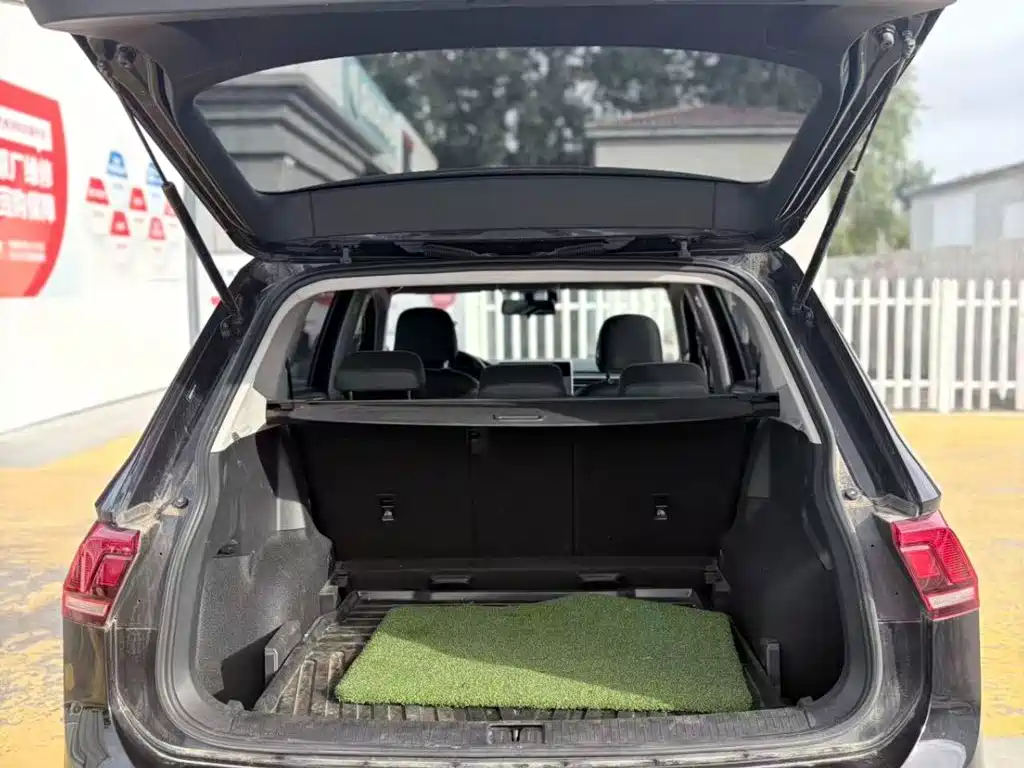Volkswagen Tiguan L — миниатюра 10
