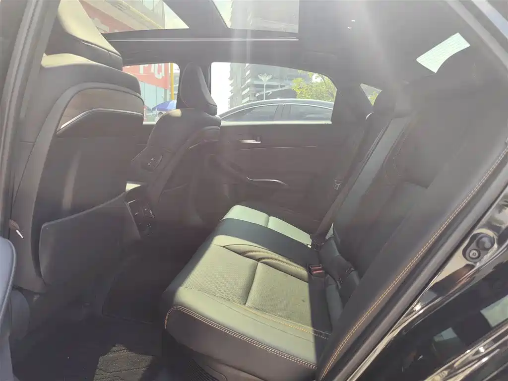 Toyota Avalon — миниатюра 7