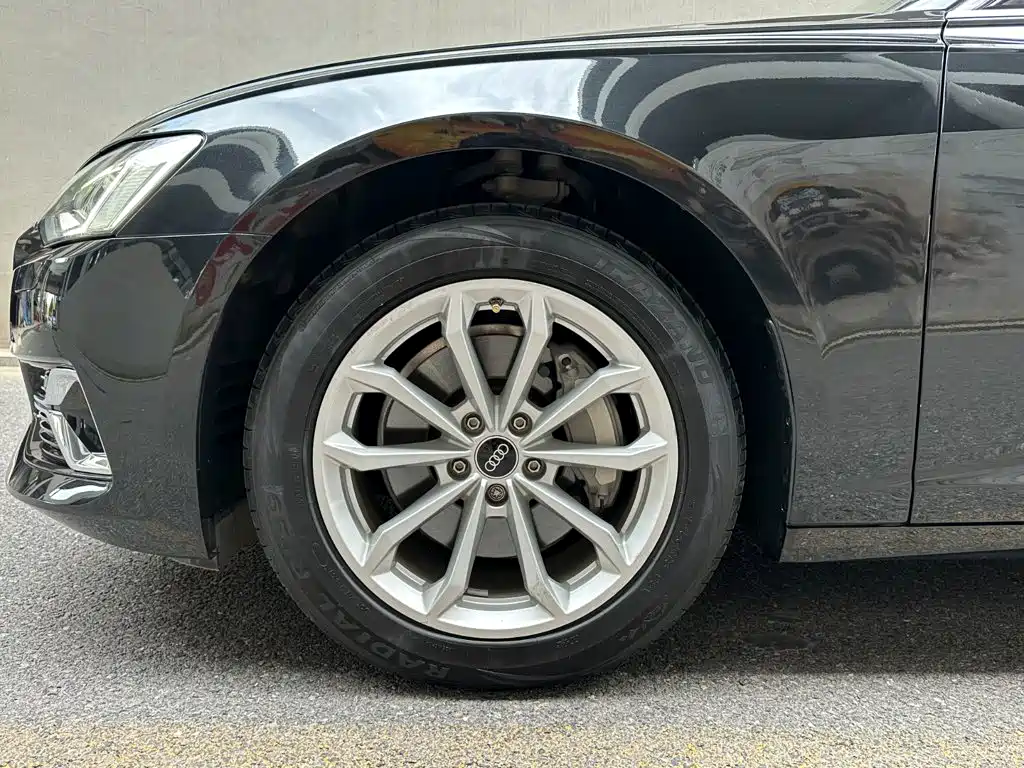 Audi A6L — миниатюра 5