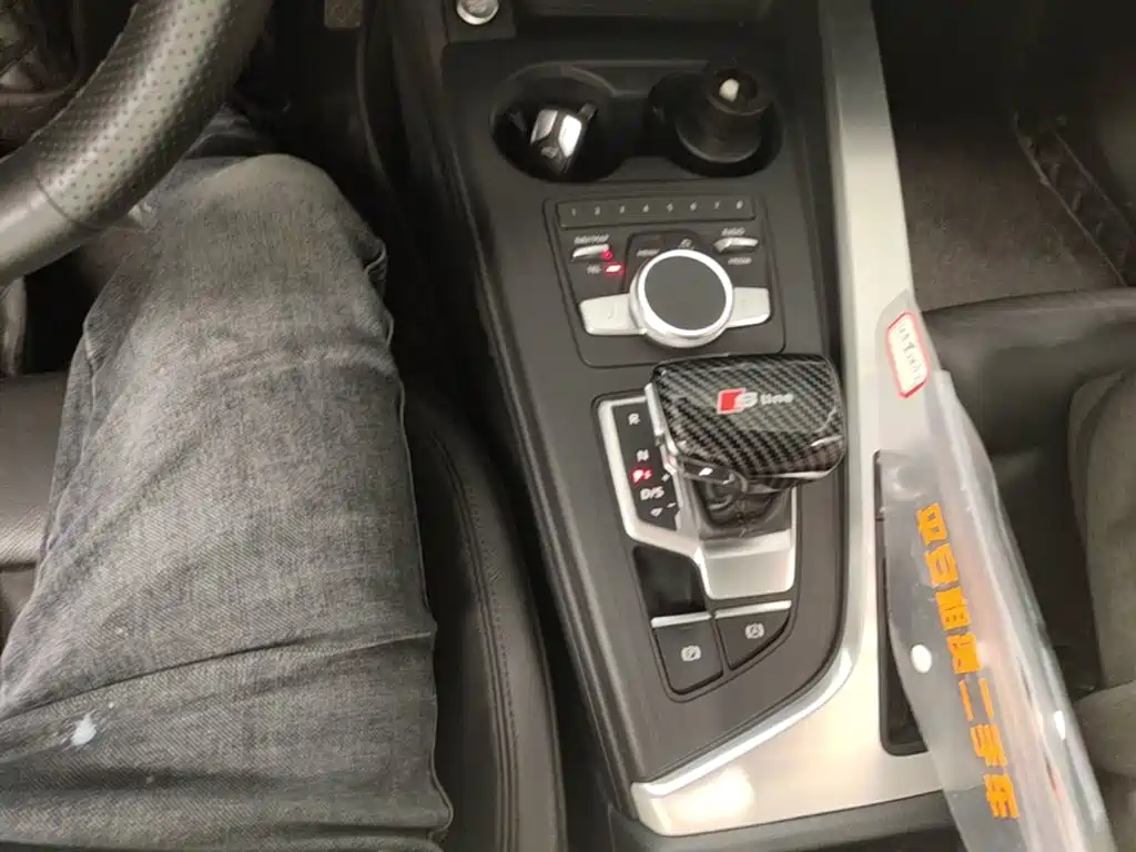 Audi A4L — миниатюра 10