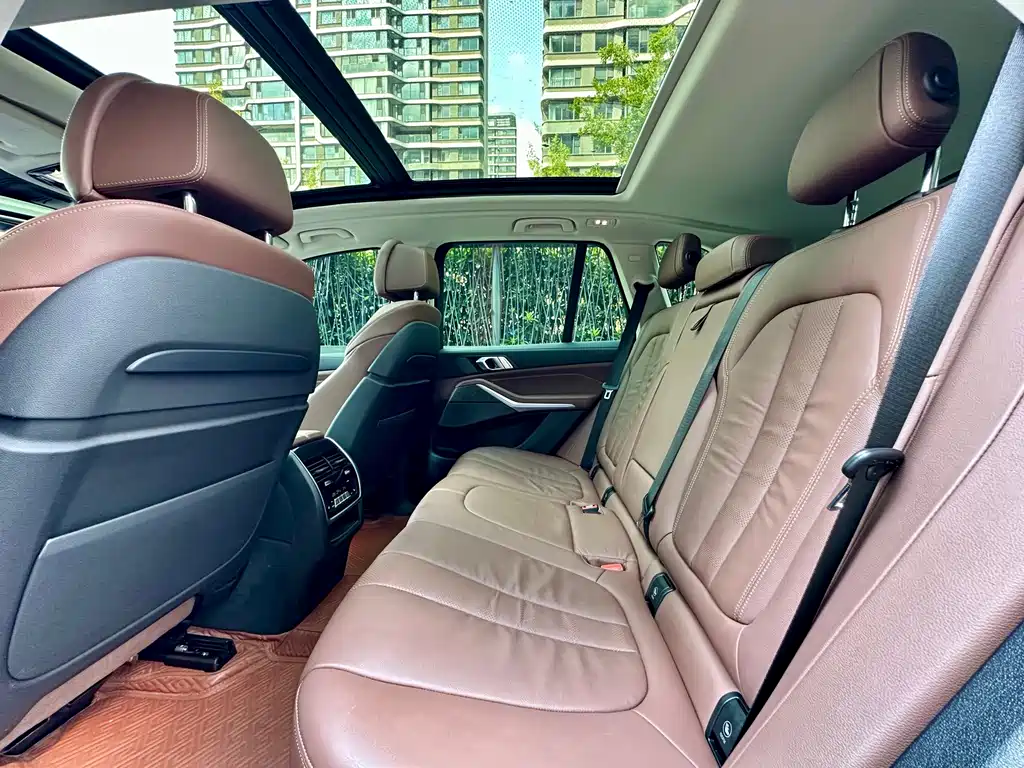 BMW X5 (Import) — миниатюра 13