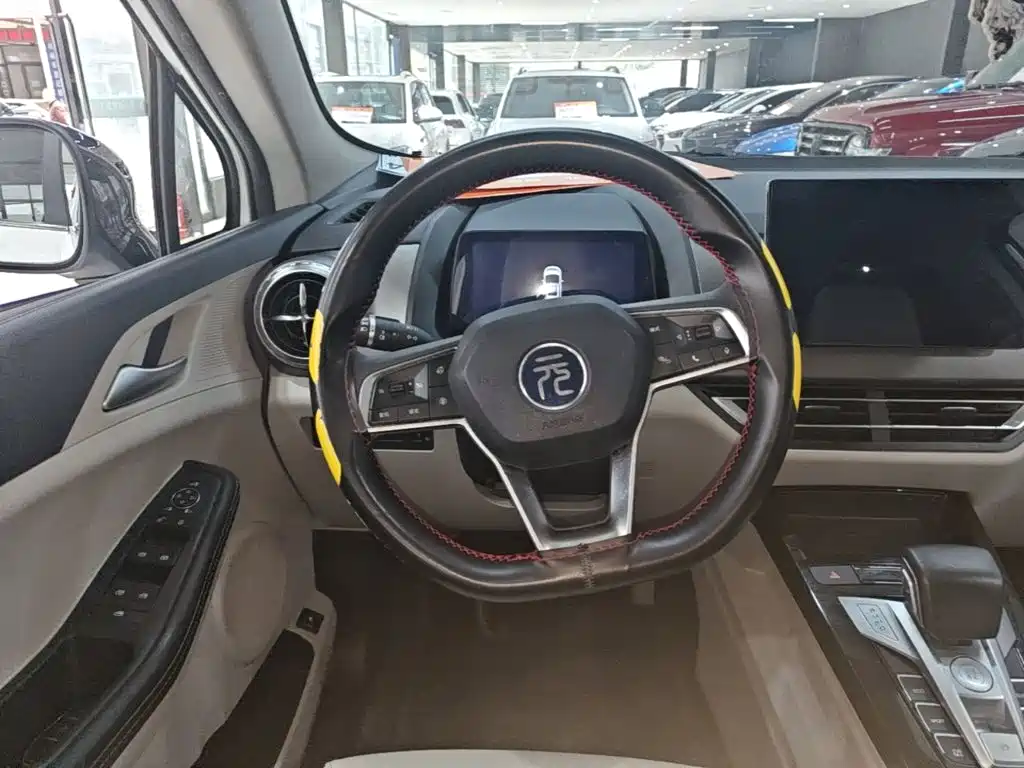 BYD Yuan Pro — миниатюра 11