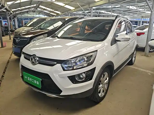 BAIC Senova X25
