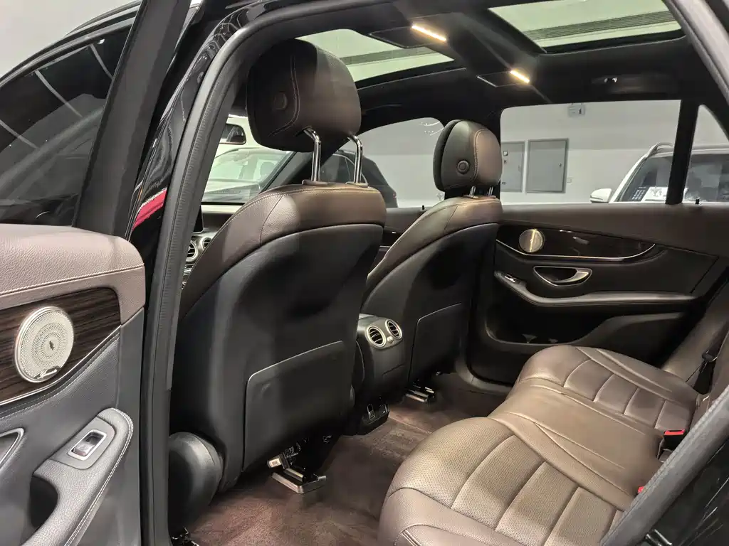 Mercedes-Benz GLC — миниатюра 9