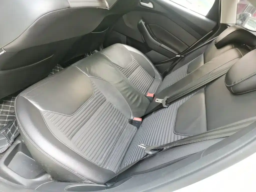 Ford Focus — миниатюра 17