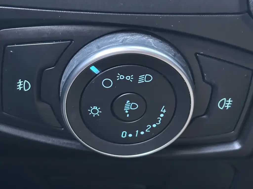 Ford Focus — миниатюра 20