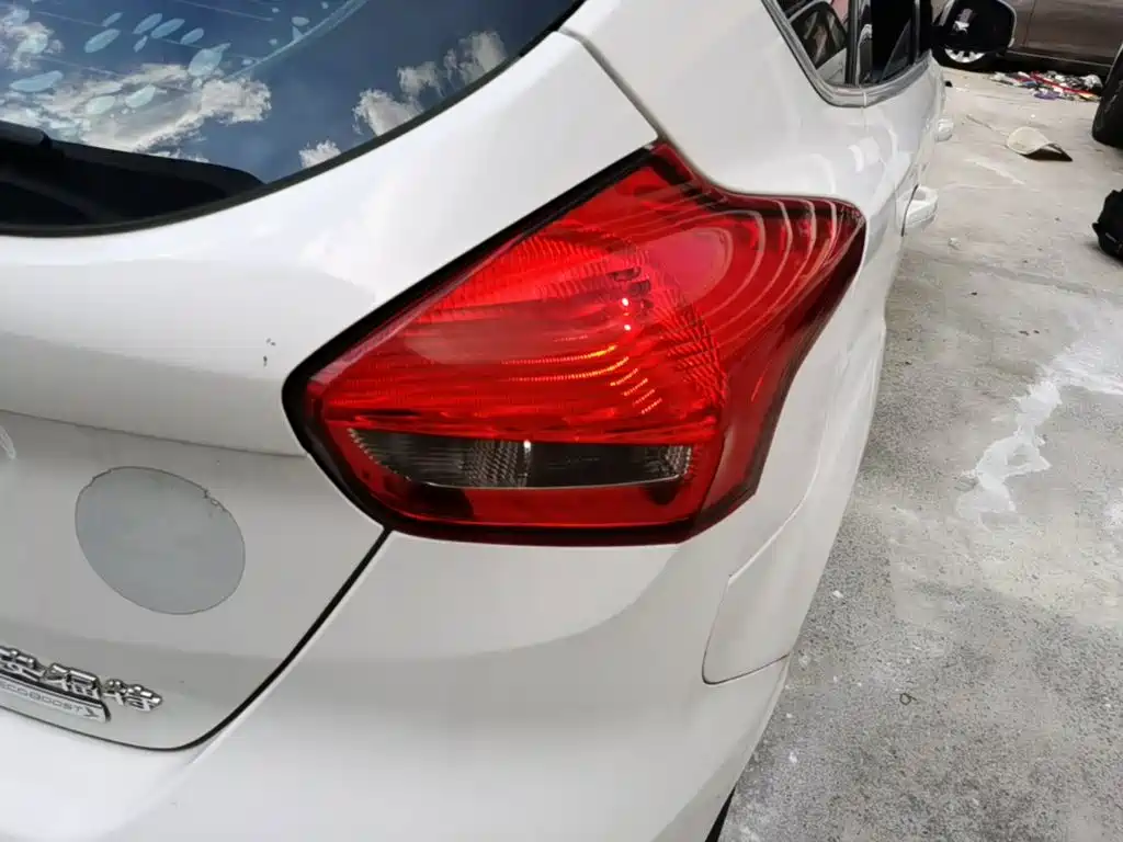 Ford Focus — миниатюра 8