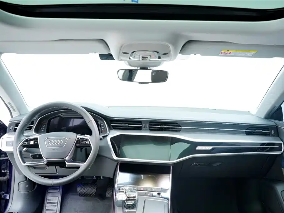 Audi A7L 2024 45TFSI quattro S-line
