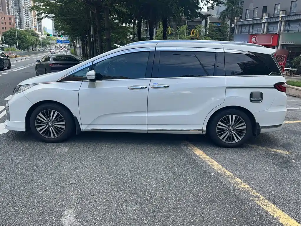 Honda Odyssey — миниатюра 8