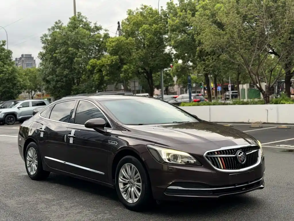Buick LaCrosse — миниатюра 3