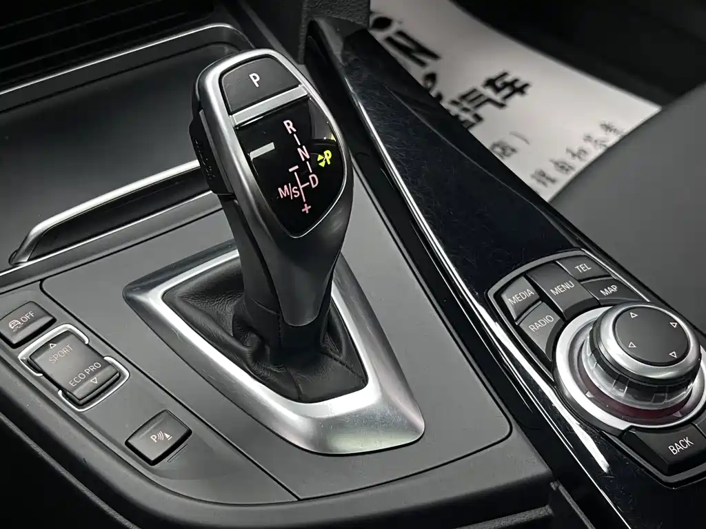 BMW 3 Series — миниатюра 27