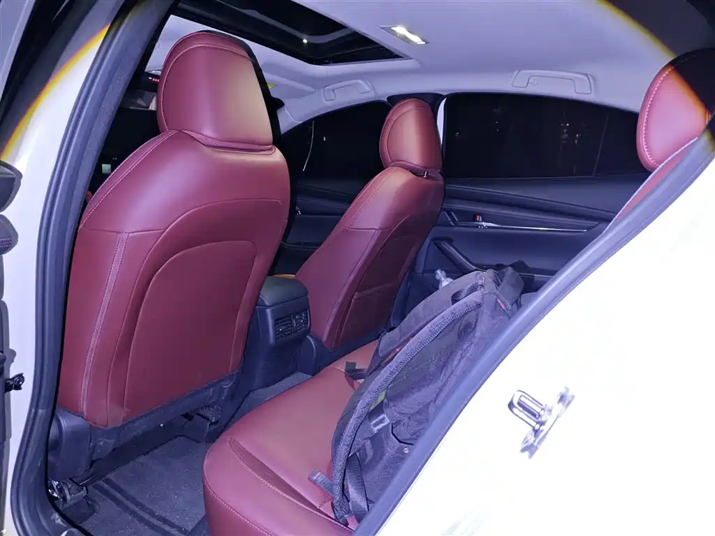 Mazda 3 Axela — миниатюра 5