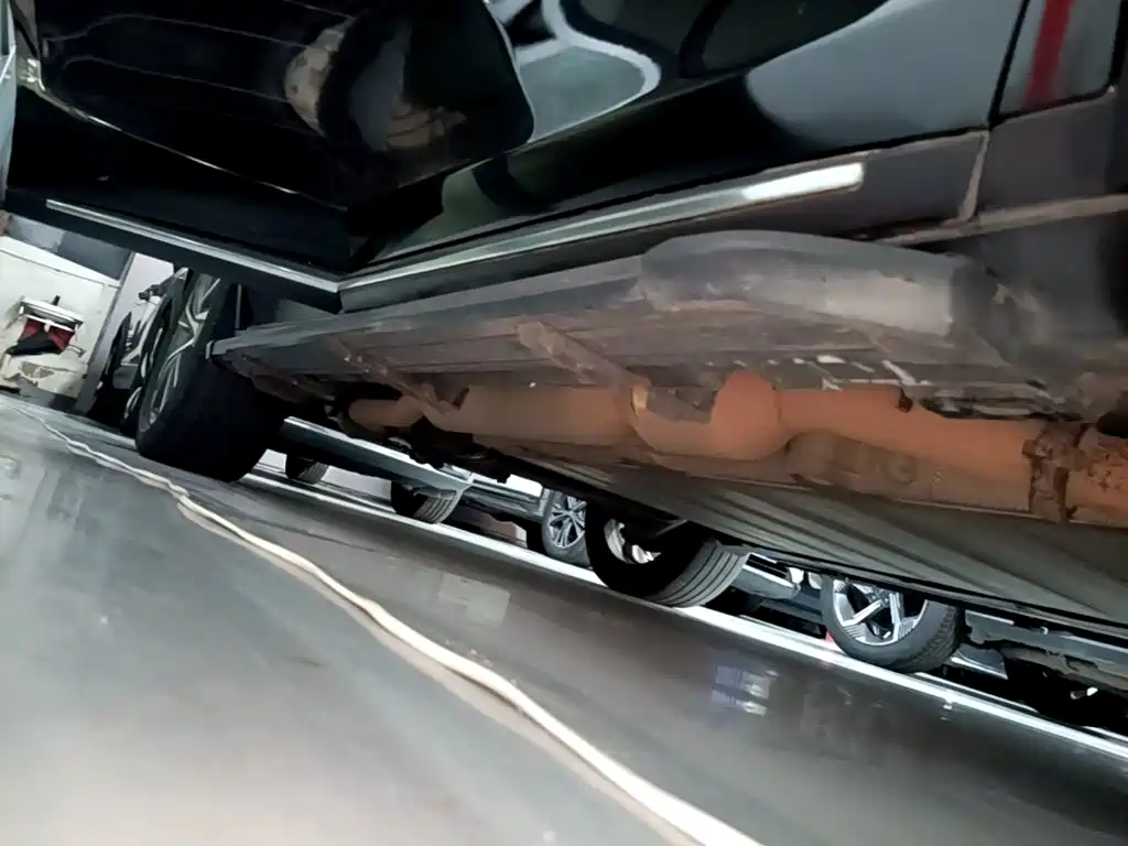 BYD Tang New Energy — миниатюра 21